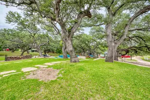 2001 Granite Cove Rd, Kingsland, TX 78639 - Photo 33