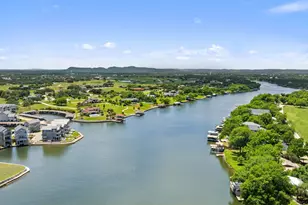 412 Island Cir, Kingsland, TX 78639 - Photo 29