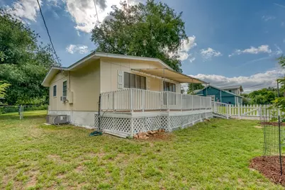 325 E Lakeshore Dove Haven Drive, Sunrise Beach, TX 78643 - Photo 31