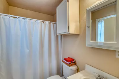 325 E Lakeshore Dove Haven Drive, Sunrise Beach, TX 78643 - Photo 21