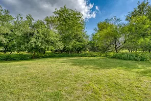 325 E Lakeshore Dr, Sunrise Beach, TX 78643 - Photo 23