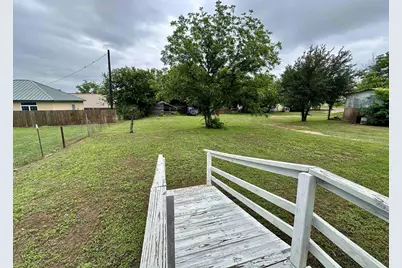 702 Pittsburg Avenue, Llano, TX 78643 - Photo 13