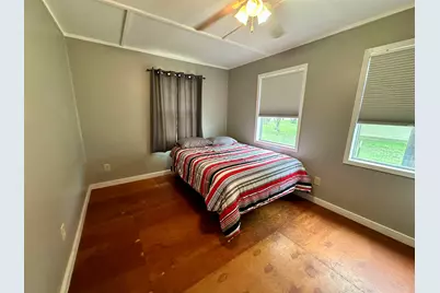 702 Pittsburg Avenue, Llano, TX 78643 - Photo 11