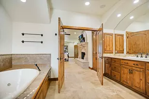 507 Sandy Mountain Dr, Sunrise Beach, TX 78643 - Photo 35