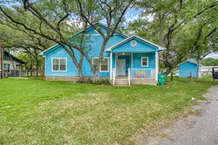 115 Shady Cir Dr, Sunrise Beach, TX 78643 - Photo 1
