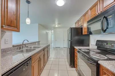 1511 N Claremont Circle, Marble Falls, TX 78654 - Photo 5