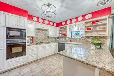 322 San Saba Street, Meadowlakes, TX 78654 - Photo 11