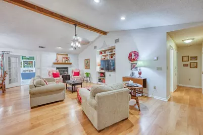 322 San Saba Street, Meadowlakes, TX 78654 - Photo 3