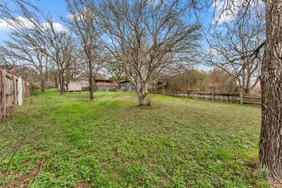 201 Wyatt, Kingsland, TX 78639 - Photo 35