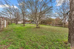 201 Wyatt, Kingsland, TX 78639 - Photo 35