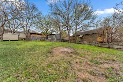 201 Wyatt, Kingsland, TX 78639 - Photo 37