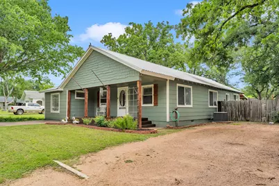 1303 Oak Street, Burnet, TX 78611 - Photo 1