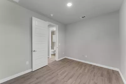 511 Taylor Dr, Horseshoe Bay, TX 78657 - Photo 15