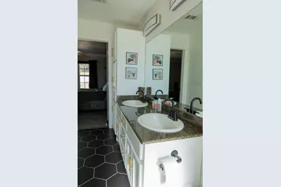 1011 Santa Fe Trail, Horseshoe Bay, TX 78657 - Photo 27
