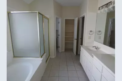 226 Muirfield, Meadowlakes, TX 78654 - Photo 9