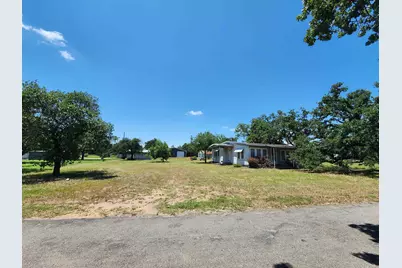 1011 Pebble Drive, Buchanan Dam, TX 78609 - Photo 13