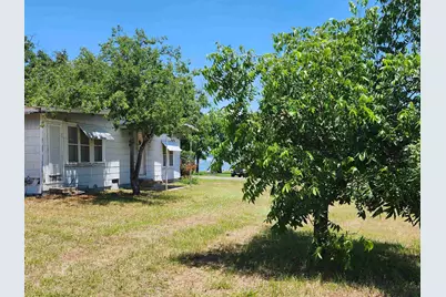 1011 Pebble Drive, Buchanan Dam, TX 78609 - Photo 9