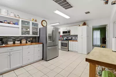303 W Briarway, Granite Shoals, TX 78654 - Photo 17