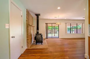109 Sundown Trail, Marble Falls, TX 78654 - Photo 11