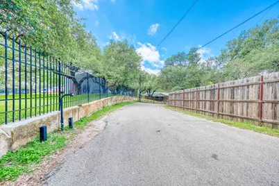 121 Hidden Oaks Drive, Kingsland, TX 78639 - Photo 5