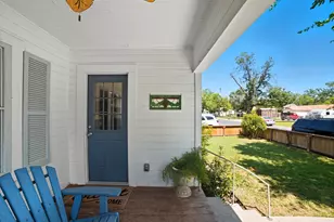 508 S Vandeveer St, Burnet, TX 78611 - Photo 3
