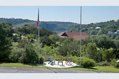 309 Cliff Circle, Marble Falls, TX 78654 - Photo 9