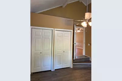 301 N Rhomberg, Burnet, TX 78611 - Photo 15