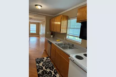 301 N Rhomberg, Burnet, TX 78611 - Photo 9