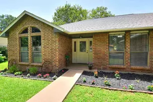188 Turkey Run, Meadowlakes, TX 78654 - Photo 1