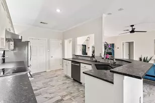 971 Barbara Dr, New Braunfels, TX 78130 - Photo 11