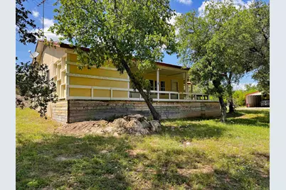 211 E Highway 29, Llano, TX 78643 - Photo 17
