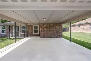 600 E Pecan St, Burnet, TX 78611 - Photo 7