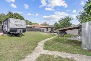 600 E Pecan St, Burnet, TX 78611 - Photo 35