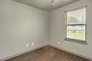 600 E Pecan St, Burnet, TX 78611 - Photo 25