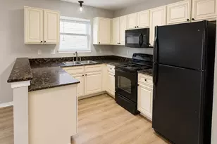 1502 B Claremont, Marble Falls, TX 78654 - Photo 5