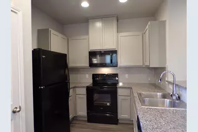 111 Peruna, Marble Falls, TX 78654 - Photo 3