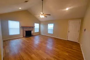 1010 Barrier Ln, Marble Falls, TX 78654 - Photo 3