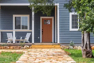 705 Flag St, Llano, TX 78643 - Photo 5