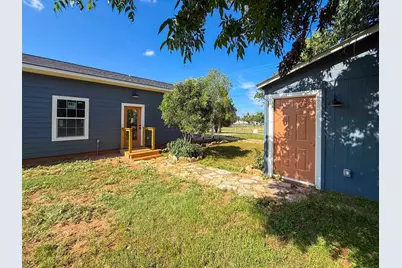 705 Flag Street, Llano, TX 78643 - Photo 35