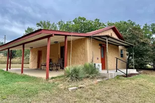 103 W Hamilton, Llano, TX 78643 - Photo 7