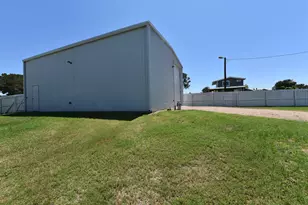 847 Ridgeway, Tow, TX 78672 - Photo 21