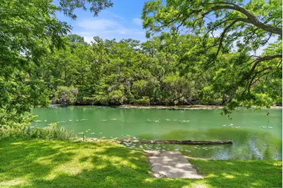 1242 Ervendberg Avenue, New Braunfels, TX 78130 - Photo 5