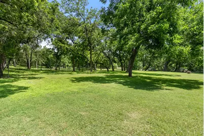 1242 Ervendberg Avenue, New Braunfels, TX 78130 - Photo 9