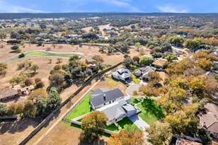 100 Menard Ct, Horseshoe Bay, TX 78657 - Photo 29