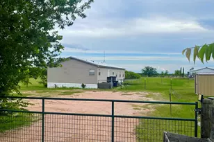 1605 Co Rd 210, Bertram, TX 78605 - Photo 21