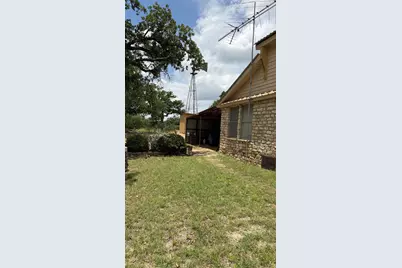 445 Wood  Forest Dr, Kingsland, TX 78639 - Photo 11