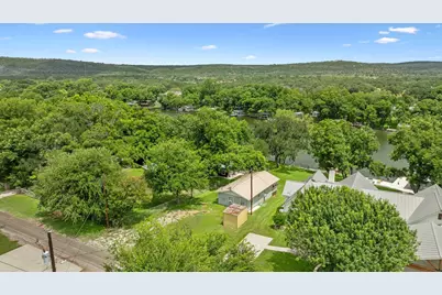 806 Clen Oaks Pkwy, Burnet, TX 78611 - Photo 37