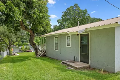 806 Clen Oaks Pkwy, Burnet, TX 78611 - Photo 1