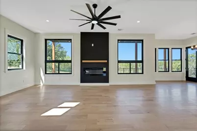 707 Broken Hls Drive, Horseshoe Bay, TX 78657 - Photo 5