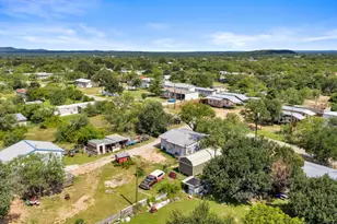813 Odessa St, Kingsland, TX 78639 - Photo 33